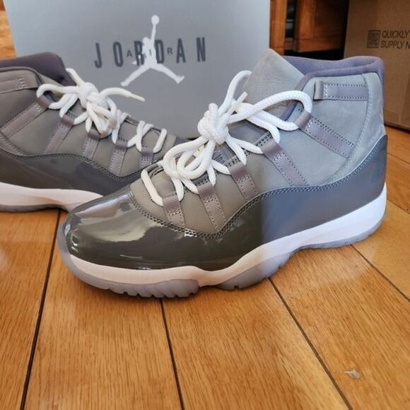 Air Jordan 11 Retro 'Cool Grey' 2021 Size 10 ct8012 005 - Picture 2 of 16